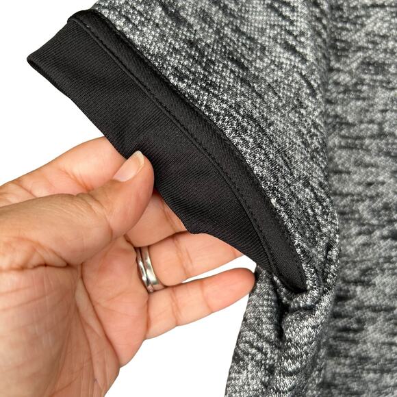 Piperlime Short Sleeved Top Jeweled Collar Size Medium - Picture 4 of 8